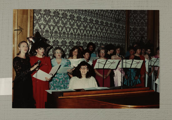 Convention Choir Photograph, July 6-9, 1990 (image)