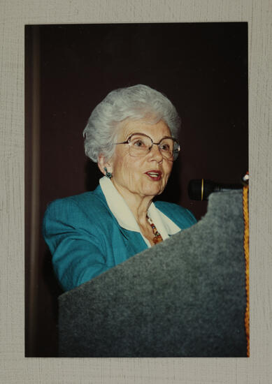 Dorothy Campbell Speaking at Convention Photograph, July 1-4, 1994 (image)