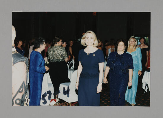 Phi Mus Entering Convention Banquet Photograph, July 3-5, 1998 (image)