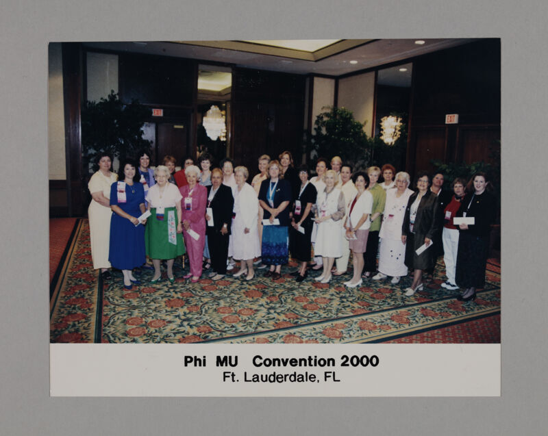 Fidelity Society Members at Convention Photograph, July 7-10, 2000 (Image)