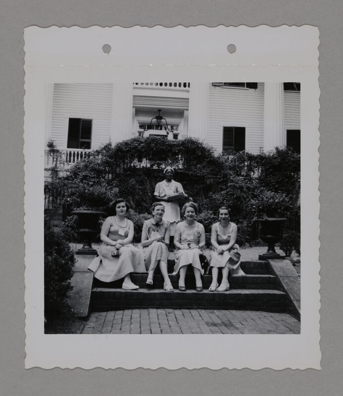 Four Phi Mus and Maid at Convention Photograph, June 23-28, 1952 (Image)