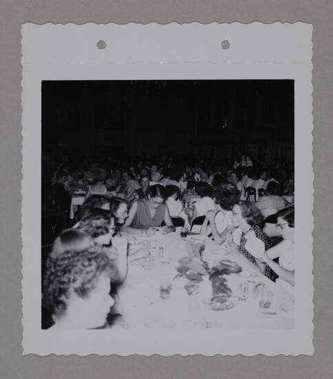 Table of Phi Mus at Convention Banquet Photograph, June 23-28, 1952 (image)