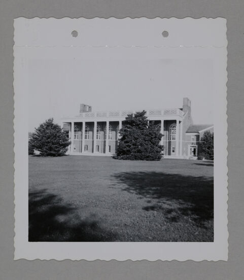 Wesleyan College Dining Hall During Phi Mu Convention Photograph, June 23-28, 1952 (image)
