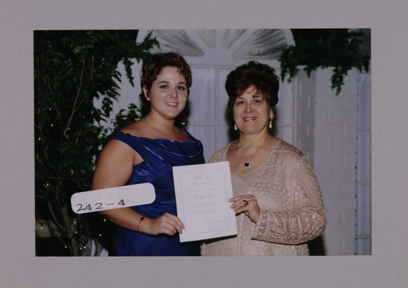 Kappa Eta Chapter Member and Mary Jane Johnson at Convention Photograph, July 7-10, 2000 (Image)