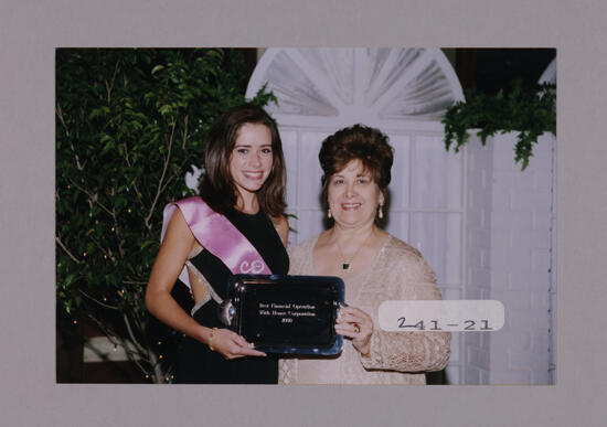 Best Financial Operation with House Corporation Award Winner and Mary Jane Johnson Photograph, July 7-10, 2000 (image)