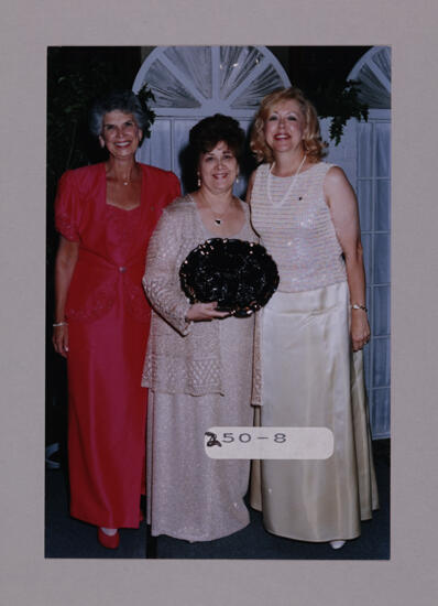 Outstanding Alumnae Chapter Award Winners and Mary Jane Johnson at Convention Photograph 1, July 7-10, 2000 (image)