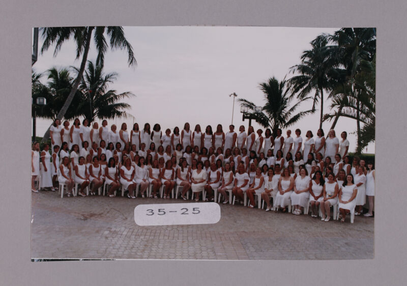 Collegiate Delegates at Convention Photograph, July 7-10, 2000 (Image)