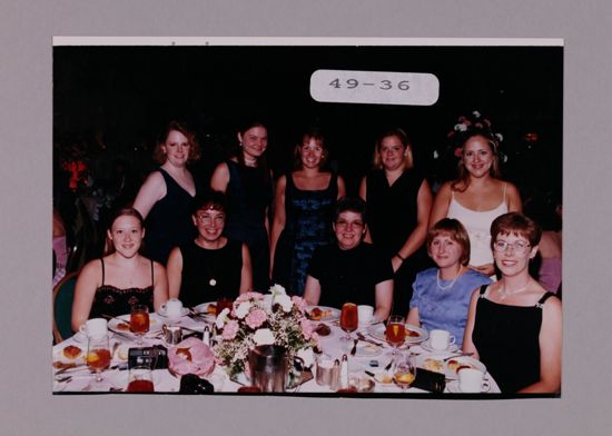 Beta Area Phi Mus at Convention Banquet Photograph, July 7-10, 2000 (image)