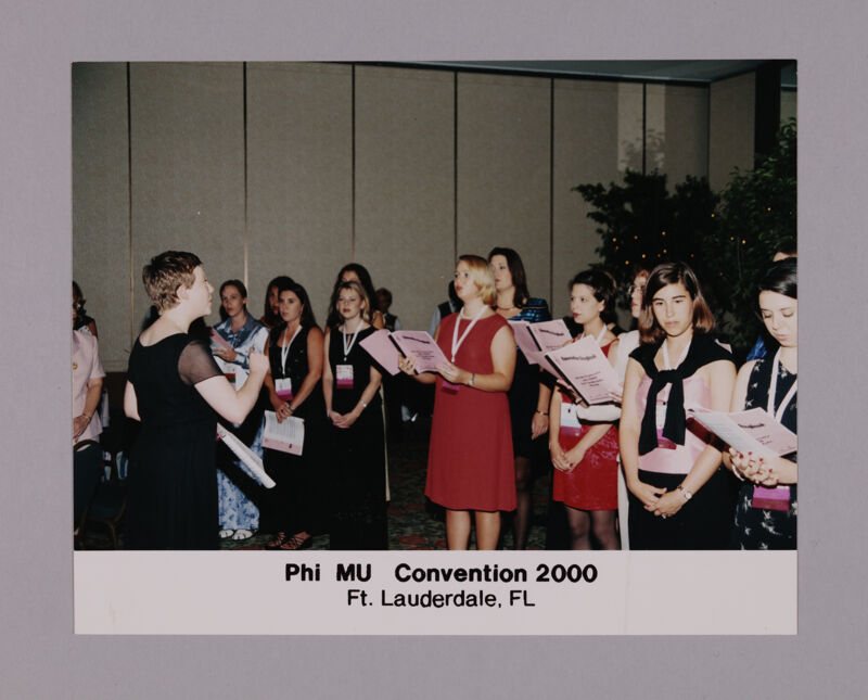 Convention Choir Photograph 3, July 7-10, 2000 (Image)
