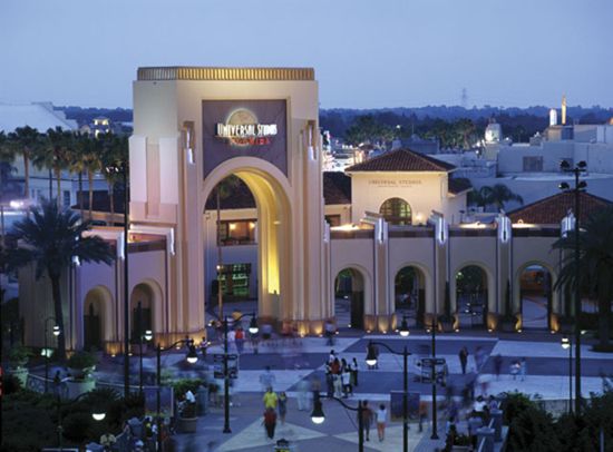 Universal Studios Arch Photograph, c. 2008 (image)