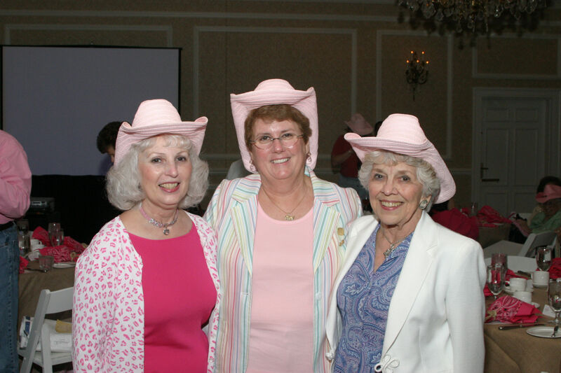 Gloria Henson and Two Unidentified Phi Mus at Convention 1852 Dinner Photograph, July 14, 2006 (Image)