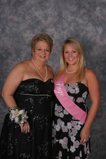 Kathy Williams and Laura D'Antoni Convention Portrait Photograph 1, July 2006 (image)