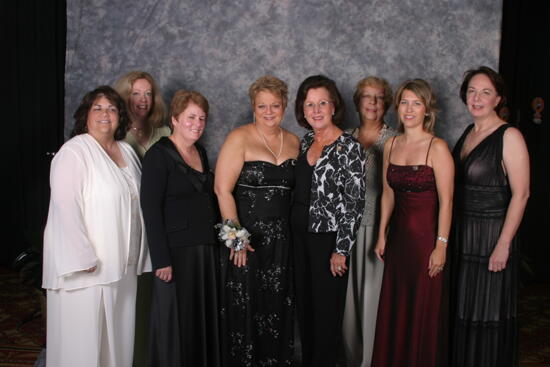 Outgoing Phi Mu Foundation Officers Convention Portrait Photograph 2, July 2006 (image)