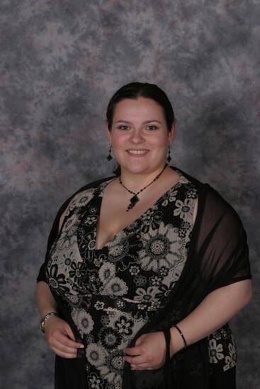 Unidentified Phi Mu Convention Portrait Photograph 19, July 2006 (image)