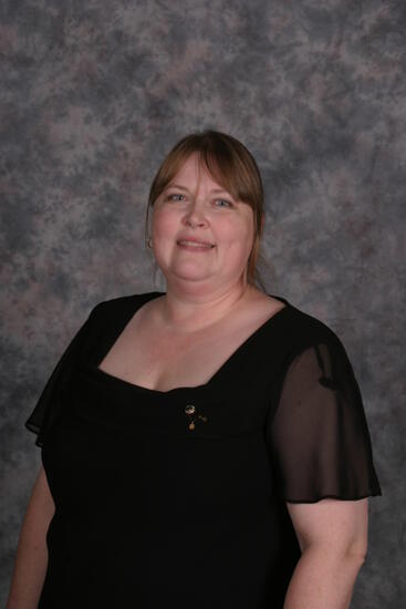 Unidentified Phi Mu Convention Portrait Photograph 24, July 2006 (image)