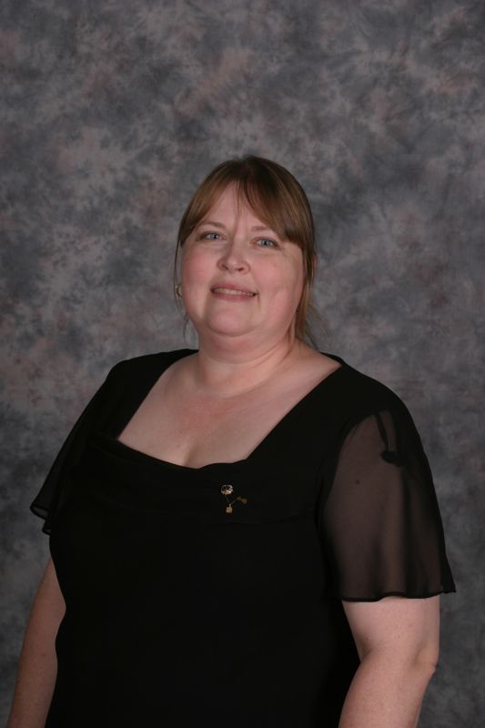 Unidentified Phi Mu Convention Portrait Photograph 24, July 2006 (Image)