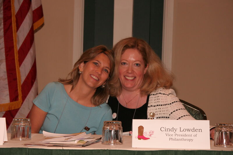 Melissa Walsh and Cindy Lowden at Friday Convention Session Photograph, July 14, 2006 (Image)