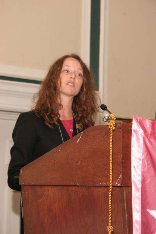 Lisa Williams Speaking at Friday Convention Session Photograph, July 14, 2006 (Image)