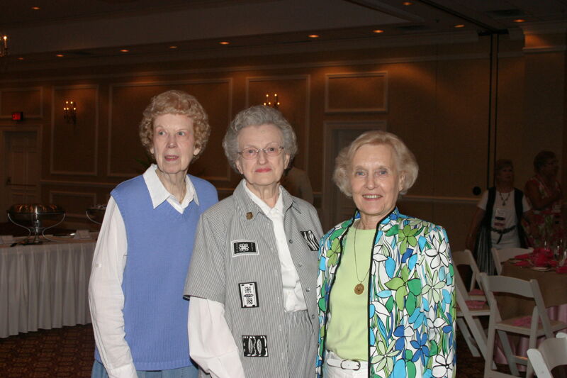 Annadell Lamb and Two Unidentified Phi Mus at Convention 1852 Dinner Photograph 2, July 14, 2006 (Image)