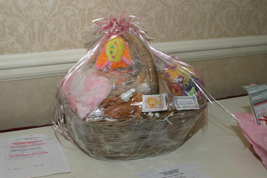 The Lion Sleeps Tonight Gift Basket at Convention Photograph, July 2006 (image)