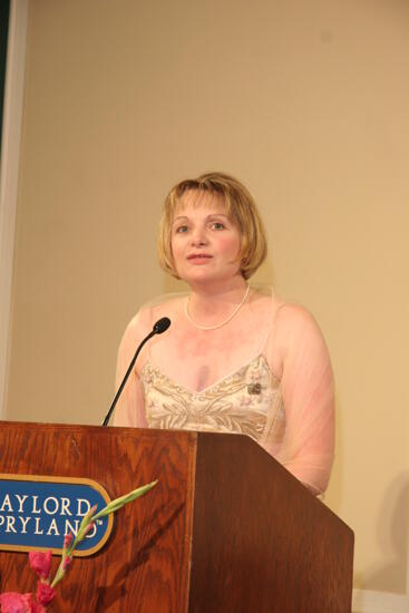 Robin Fanning Speaking at Convention Carnation Banquet Photograph, July 15, 2006 (image)