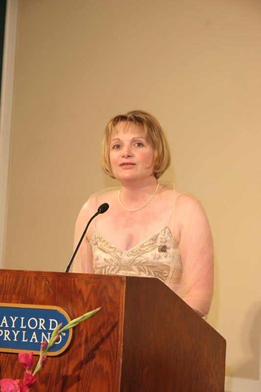 Robin Fanning Speaking at Convention Carnation Banquet Photograph, July 15, 2006 (Image)