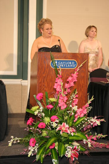 Kathy Williams Speaking at Convention Carnation Banquet Photograph, July 15, 2006 (image)