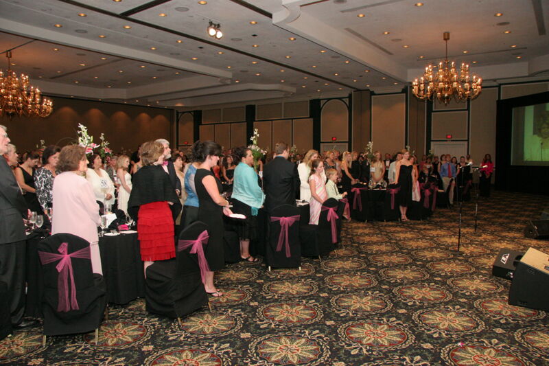 Phi Mus Standing During Convention Carnation Banquet Photograph 1, July 15, 2006 (Image)