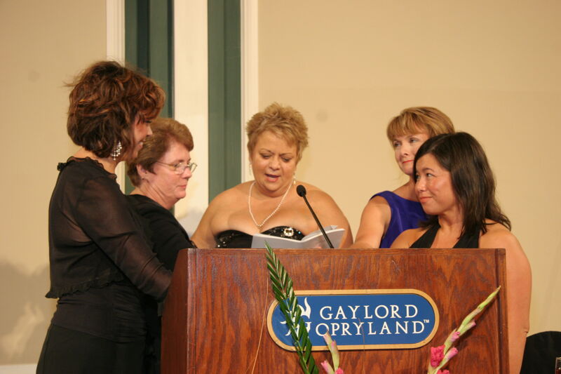 Kathy Williams Swearing In Foundation Officers at Convention Carnation Banquet Photograph 2, July 15, 2006 (Image)