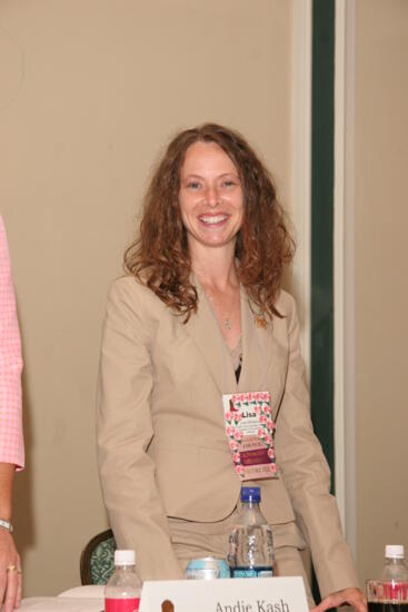 Lisa Williams at Thursday Convention Session Photograph, July 13, 2006 (image)