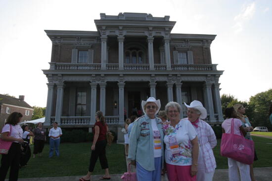 Phi Mus Outside Two Rivers Mansion for Convention Tour Photograph, July 2006 (image)