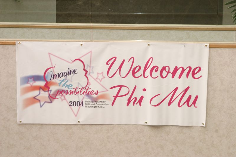 Welcome Phi Mu Banner at Convention Hotel Photograph, July 8, 2004 (Image)