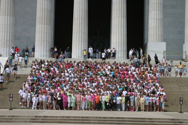 Convention Attendees at Lincoln Memorial Photograph 7, July 10, 2004 (Image)