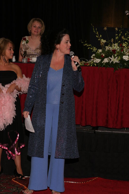 Mary Helen Griffis Singing at Convention Carnation Banquet Photograph 4, July 11, 2004 (Image)
