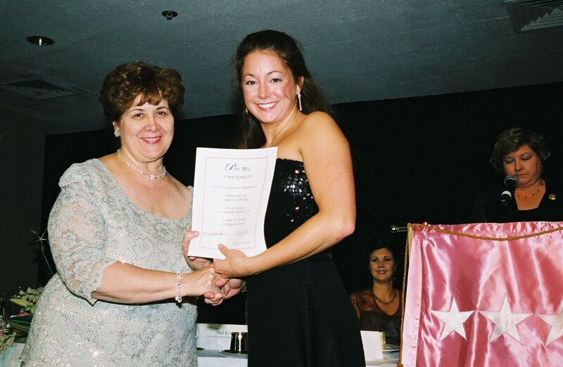 Mary Jane Johnson and Alpha Omicron Chapter Member With Certificate at Convention Photograph, July 4-8, 2002 (Image)