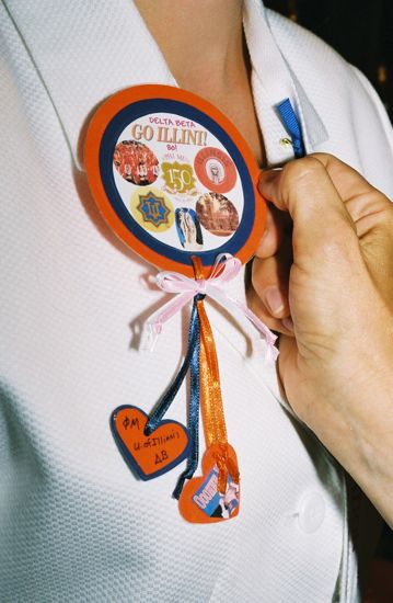 Unidentified Phi Mu Wearing Delta Beta Chapter Button at Convention Photograph 2, July 4-8, 2002 (image)