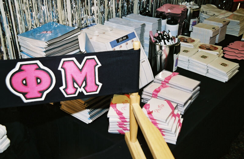 July 4-8 Phi Mu Paper Products in Convention Carnation Shop Photograph Image