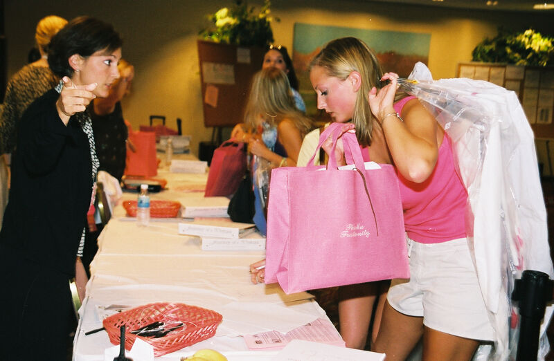 Phi Mus Registering for Convention Photograph 6, July 4-8, 2002 (Image)