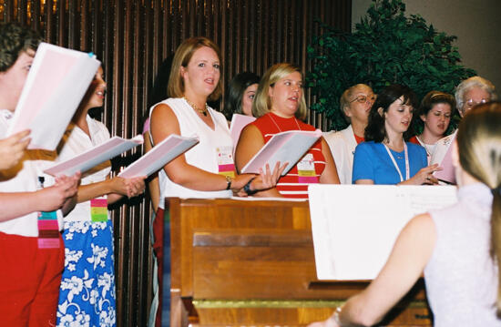 Convention Choir Singing Photograph 16, July 4-8, 2002 (image)