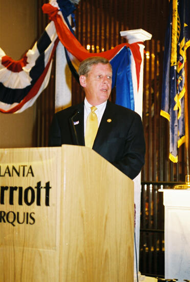 Johnny Isakson Speaking at Convention Welcome Dinner Photograph 4, July 4, 2002 (image)