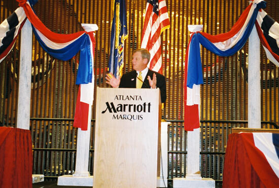 Johnny Isakson Speaking at Convention Welcome Dinner Photograph 10, July 4, 2002 (image)