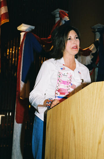 Susan Kendricks Speaking at Convention Photograph 2, July 4-8, 2002 (image)