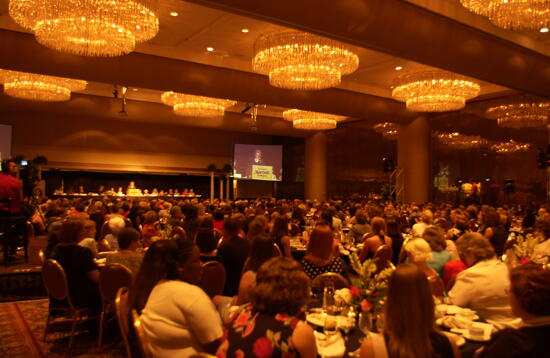 Convention Photograph 26, July 4-8, 2002 (image)