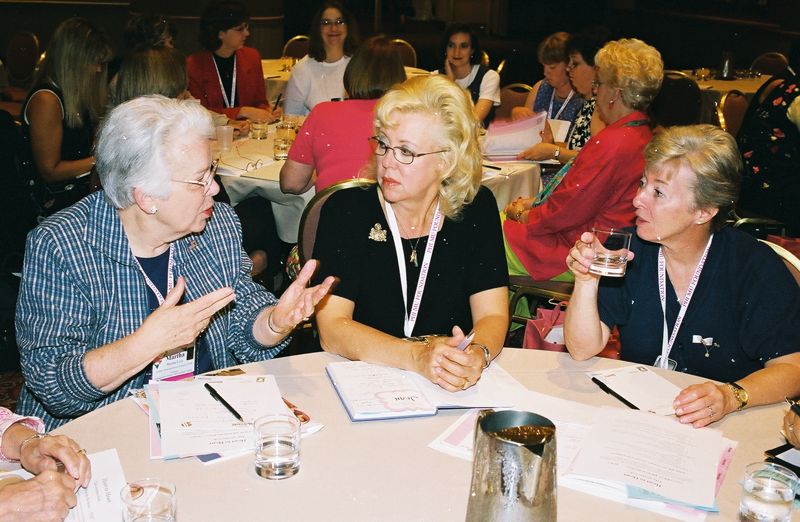 Three Phi Mus in Convention Discussion Group Photograph 17, July 4-8, 2002 (Image)