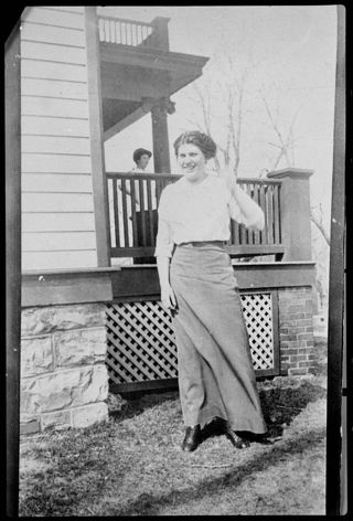 Grace Ada Small at Installation of Xi Chapter Photograph 2, April 1, 1913