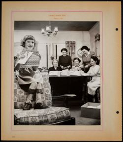 SK_HQ_Box 5_Scrapbook 17_075.jpg