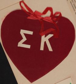 SK_HQ_Box 2_Scrapbook 8_026_01_01.jpg