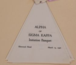 SK_HQ_Box 8_Scrapbook 27_015_01_02.jpg