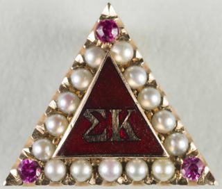 Dona Dinsdale Crown Pearl and Ruby/Garnet Badge, February 26, 1944