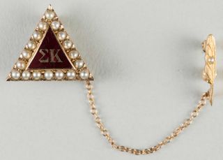 Mildred Griffiths Crown Pearl Badge with Feather Guard, April 15, 1944